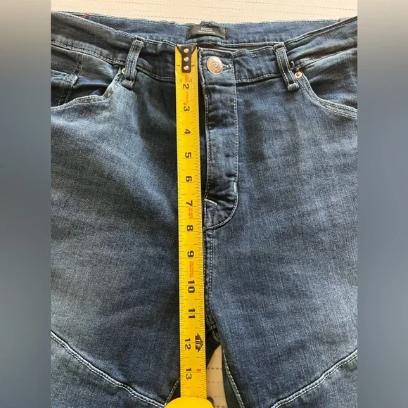 True Religion 36 Rocco Relaxed Skinny Jeans - Picture 10 of 16